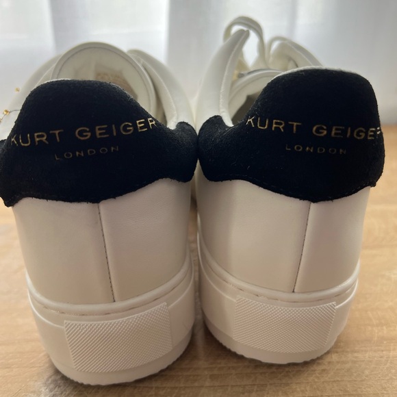 New KURT GEIGER LONDON Women's Laney Eye Embellished Platform Low Top Sneaker - Picture 4 of 11